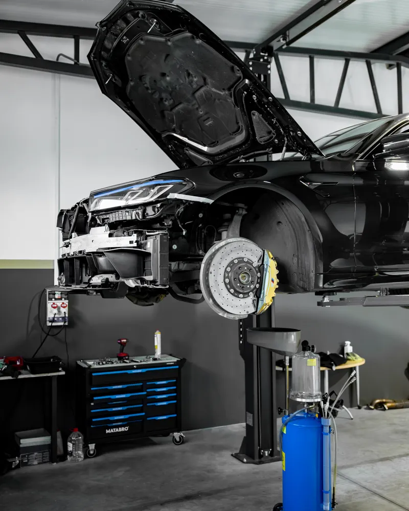 BMW M5 Competition - servis prevodovky, diferenciálu a chladenia 1